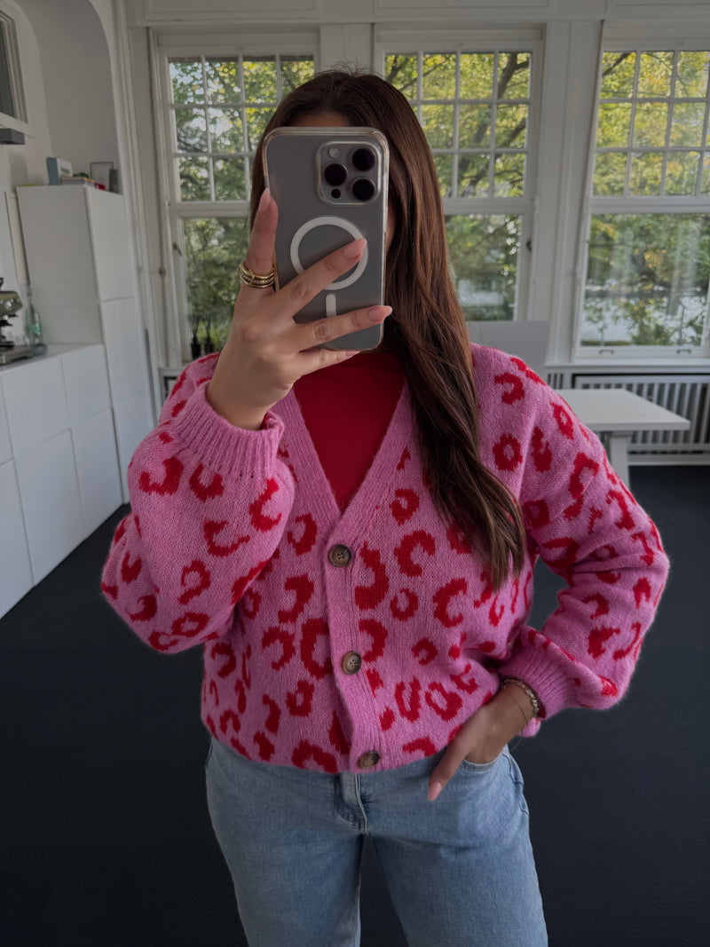 Strickjacke im Leo-Design – Mit Knöpfen – Kratzfrei – One Size pink