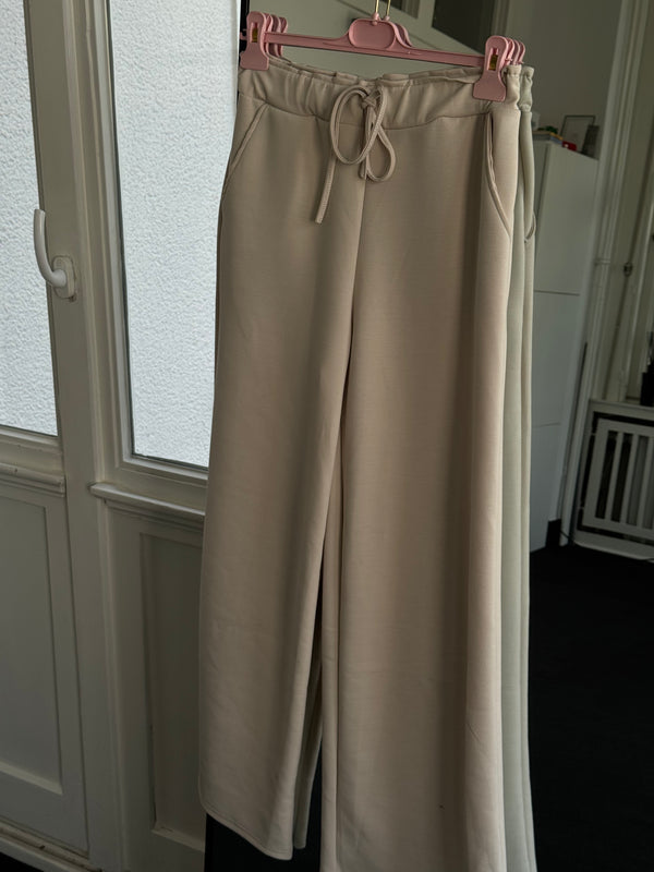 Hose weites Bein super soft mit Gummibund beige