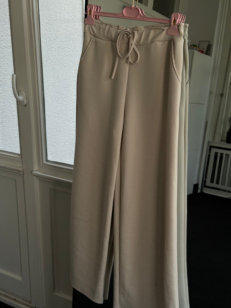 Hose weites Bein super soft mit Gummibund beige