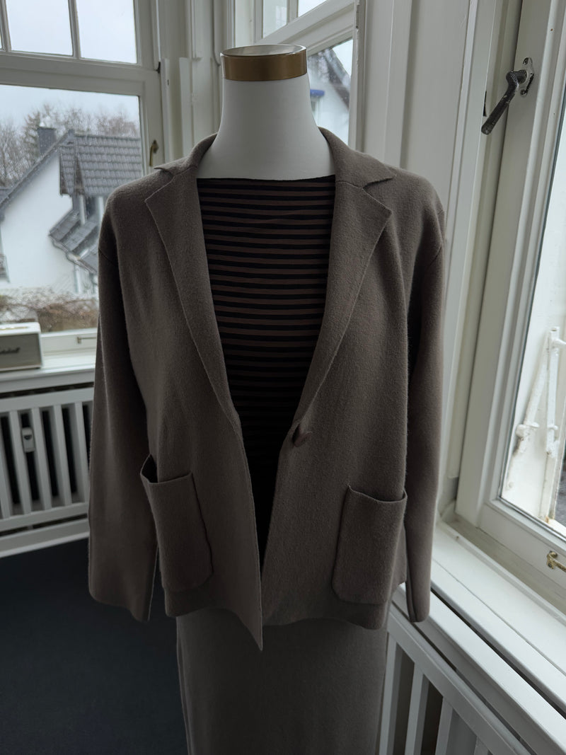 Strickblazer fine mit einem Knopf taupe