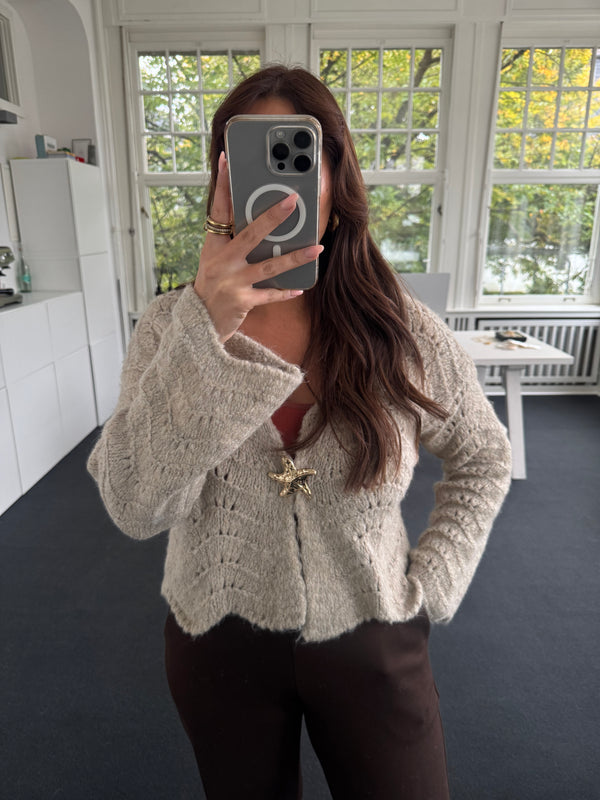 Cardigan mit weitem Ärmel & abnehmbarem Stern-Verschluss – One Size BEIGE