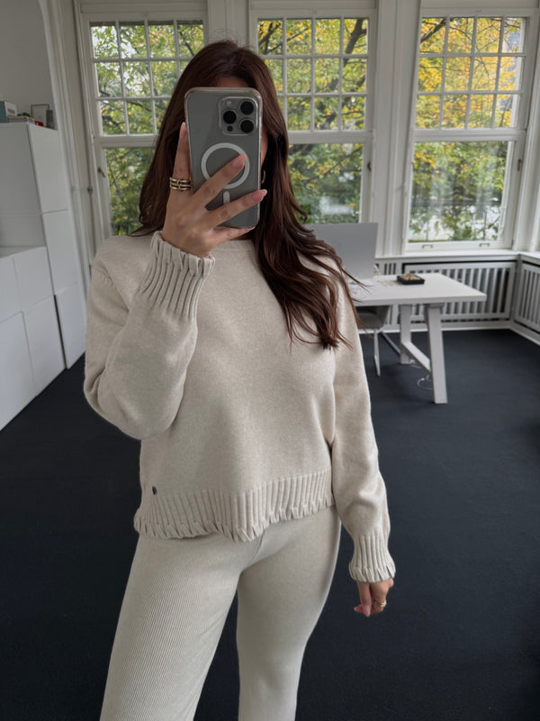 Pullover mit Zopfdetails – Soft Touch, One Size beige