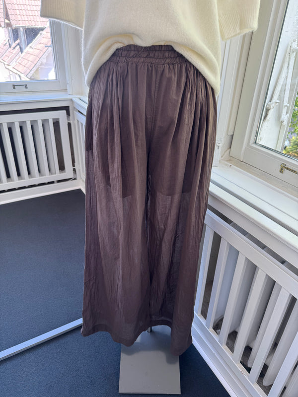 Hose super leicht braun