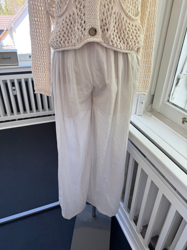 Hose super leicht beige