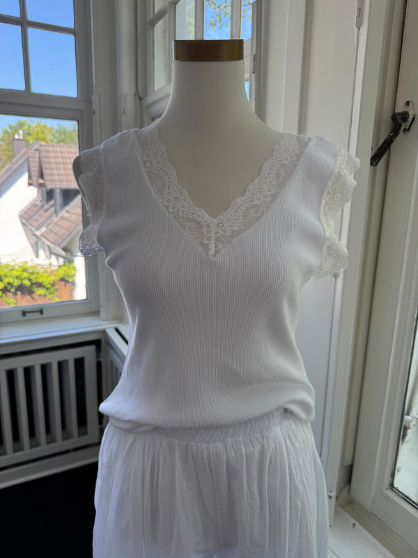 Top mit Spitze summer weiß
