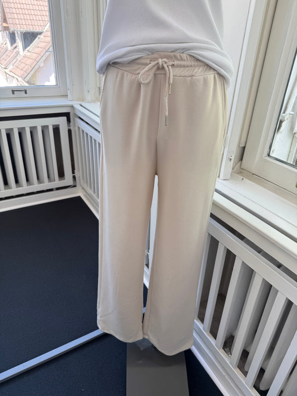 Hose super soft mit Gummibund beige