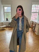 Stretch Jeansjacke mit Fransen & Brusttaschen – Limitierte Edition