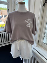 Short mit bündchen must have in mehreren Farben