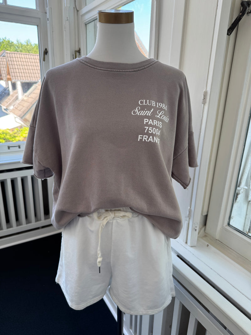 Short mit bündchen must have in mehreren Farben