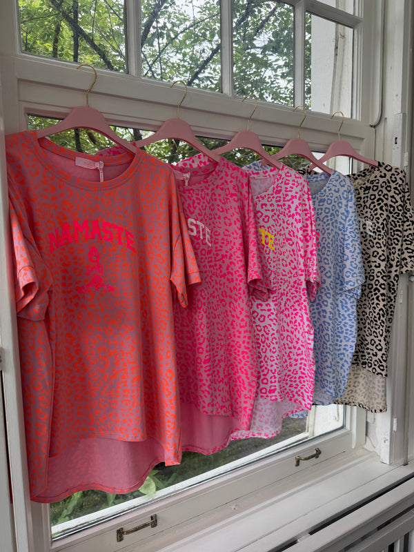 T-Shirt Namaste leo must have in mehreren Farben