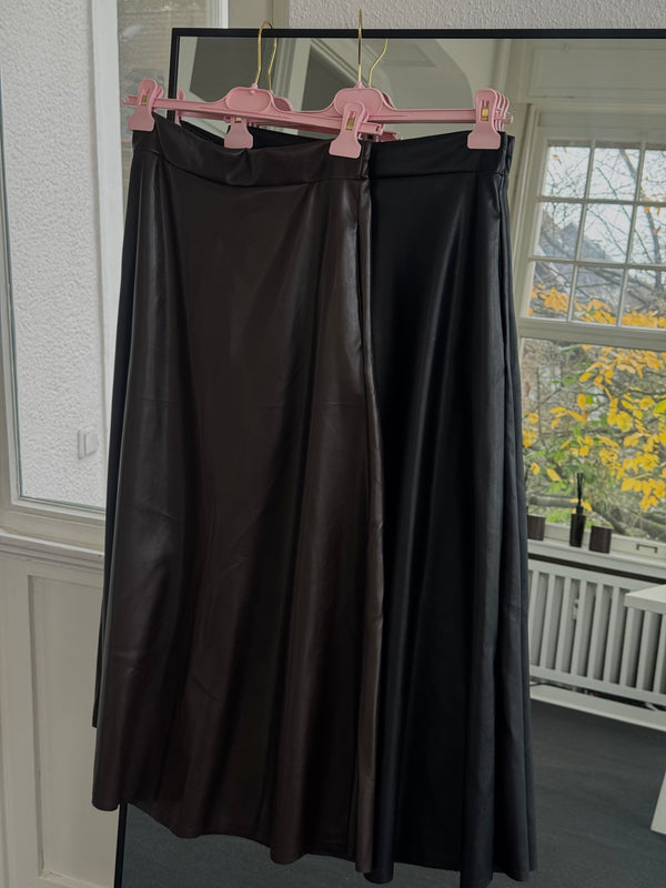 Midi-Rock in Lederoptik mit Gummibund – One Size (36–40)