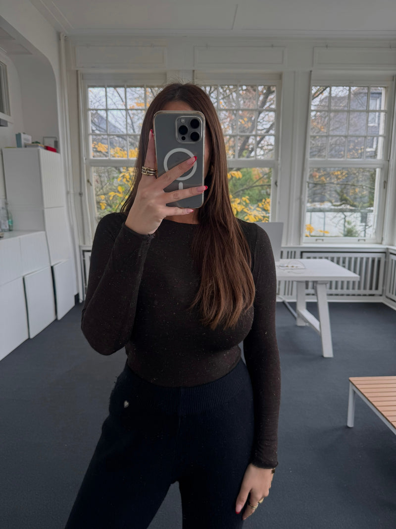 Shirt mit Glitzer – figurbetont – One Size (36–40) braun