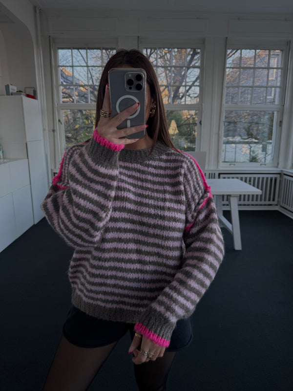 Gestreifter Strickpullover in Taupe/Rosa mit Pink-Akzent – One Size (36–42)rosa/taupe