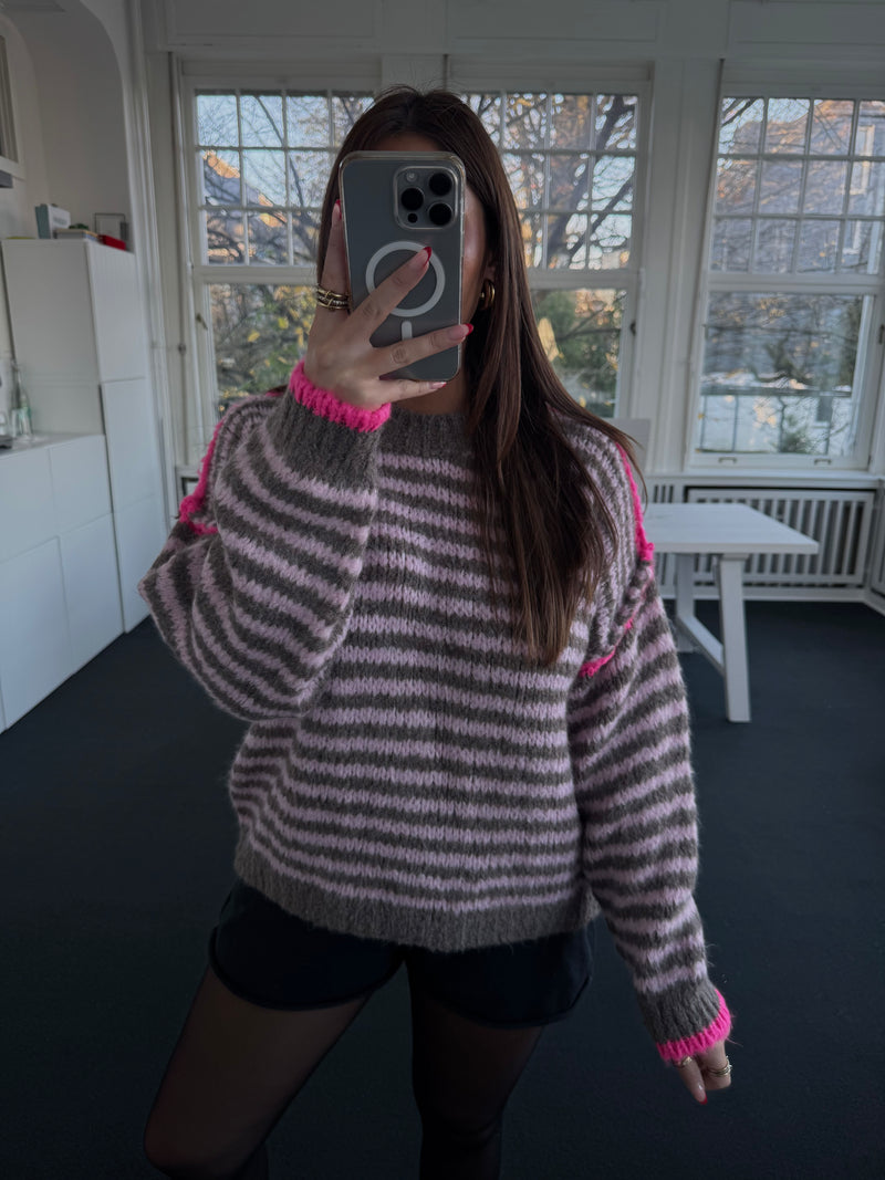 Gestreifter Strickpullover in Taupe/Rosa mit Pink-Akzent – One Size (36–42)rosa/taupe