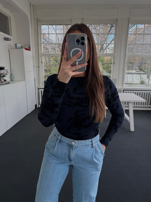 Figurbetontes Kaschmir-Style Shirt mit Flower-Samt-Flockmuster blau