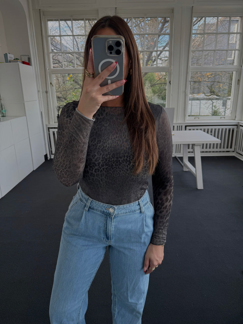 Kaschmir-Style Shirt mit Tiger-Muster – Grau