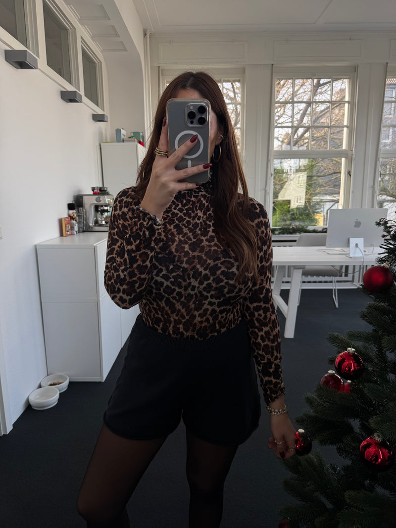 Kaschmir-Style Rollkragen-Shirt in Leo Beige