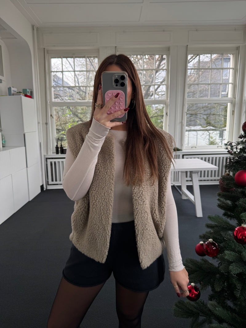 Plüsch-Weste mit Taschen – Offen Tragbar, One Size (Gr. 36–40) beige