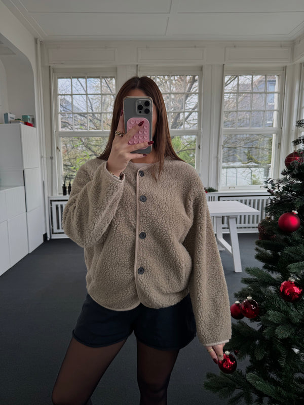 Teddyjacke mit Knöpfen & Taschen – Leichter Wollmix | Kuschelig & Stylisch beige