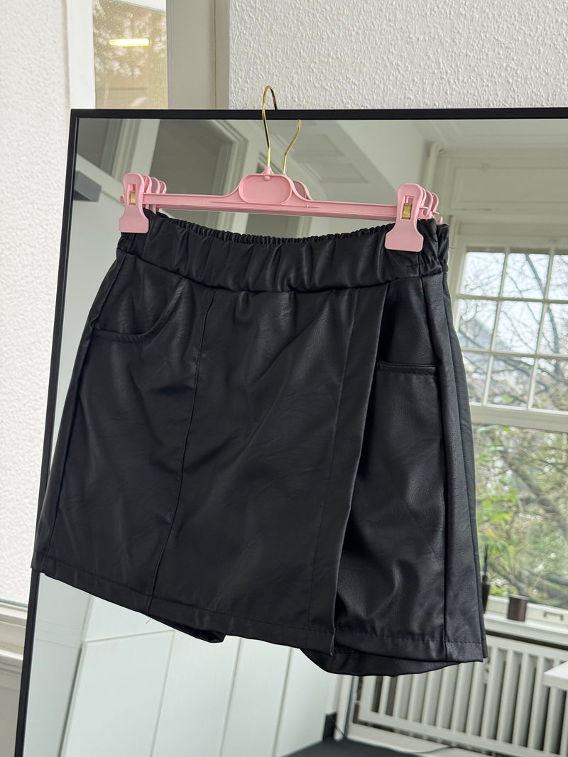 Hosen-Rock Lederoptik – Elastisch & bequem – Schwarz – 36–38