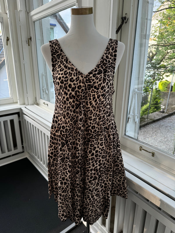 Trägerkleid leo mit Taschen beige