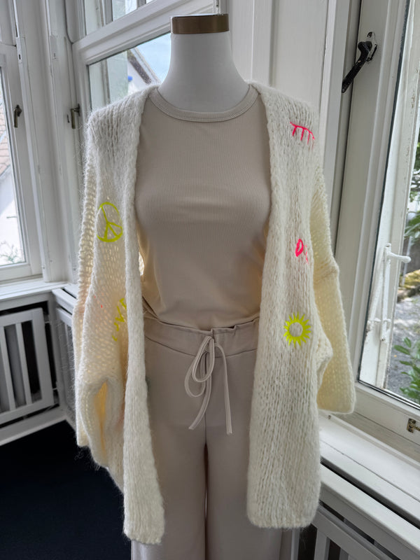 Strickjacke love creme