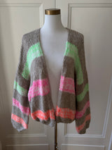 Strickjacke Regenbogen beige