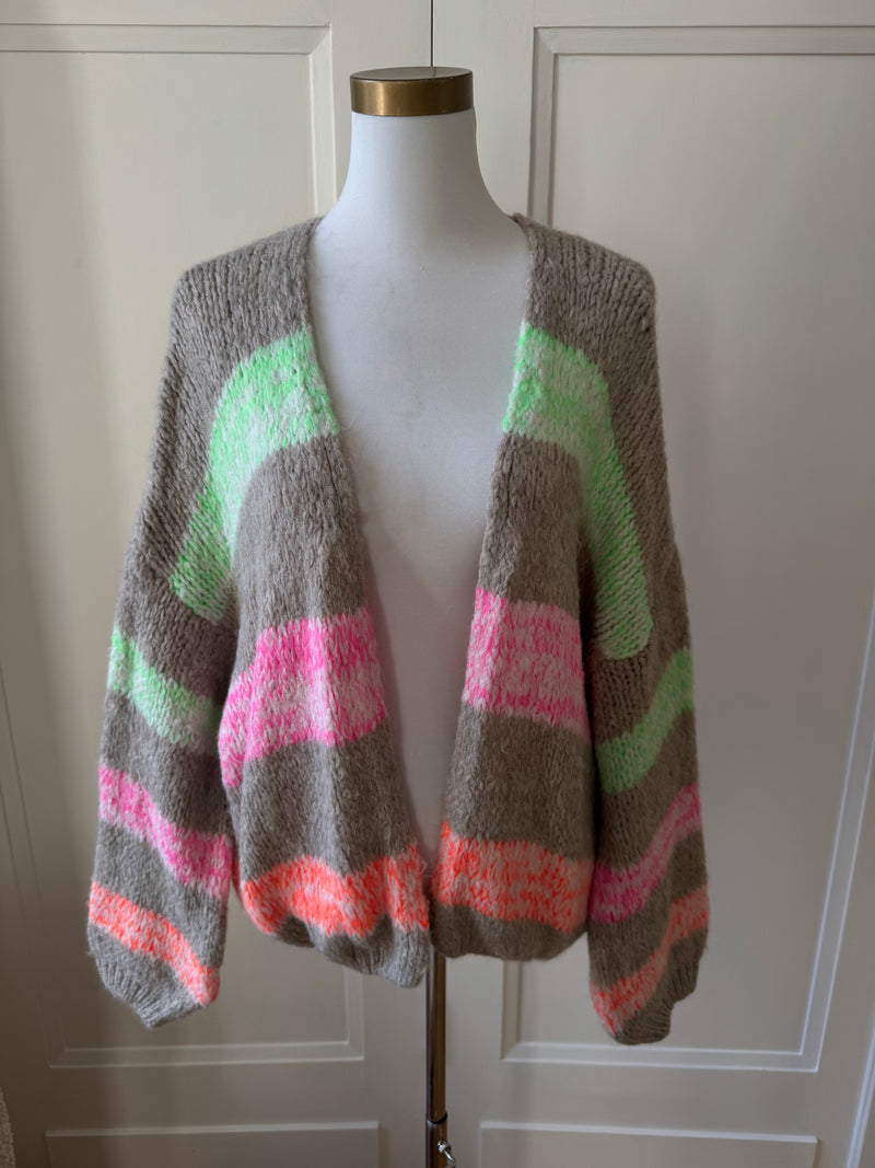 Strickjacke Regenbogen beige