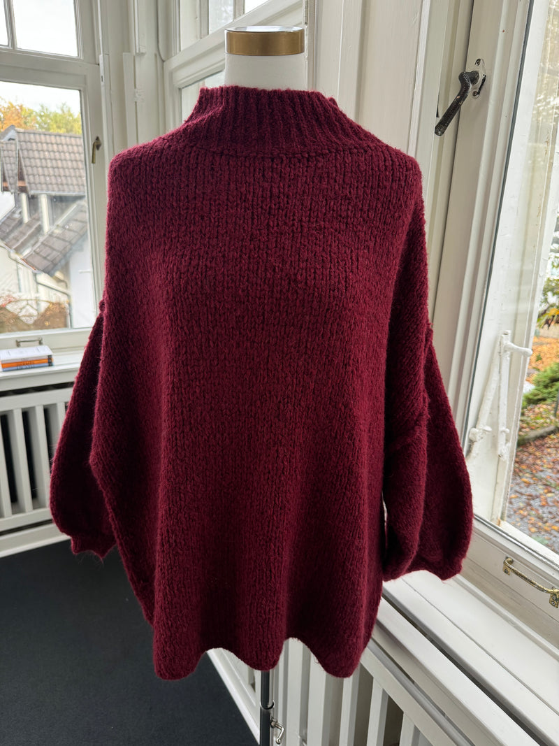 STRICKPULLOVER MIT STEHKRAGEN Bordeauxrot