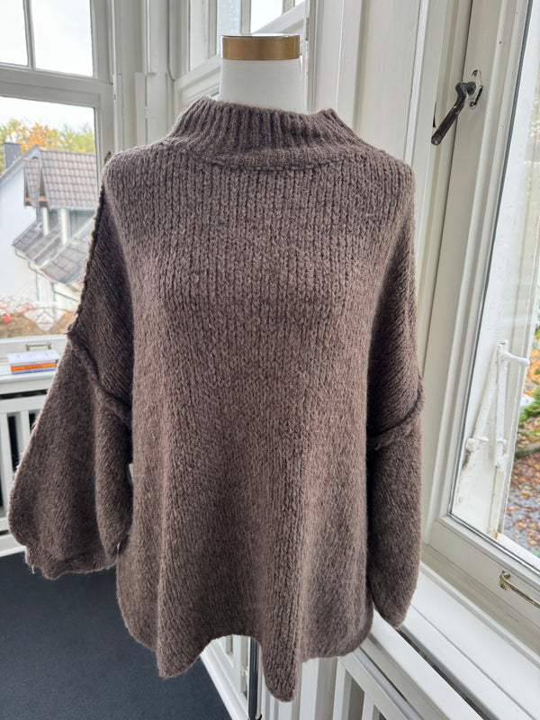 Strickpullover mit Stehkragen taupe