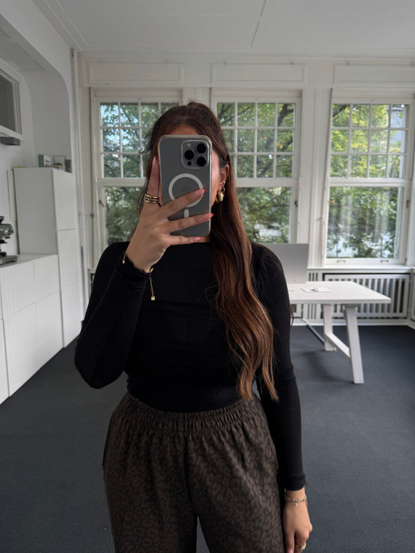 Oberteil cashmere sehr dünner Stoff schwarz