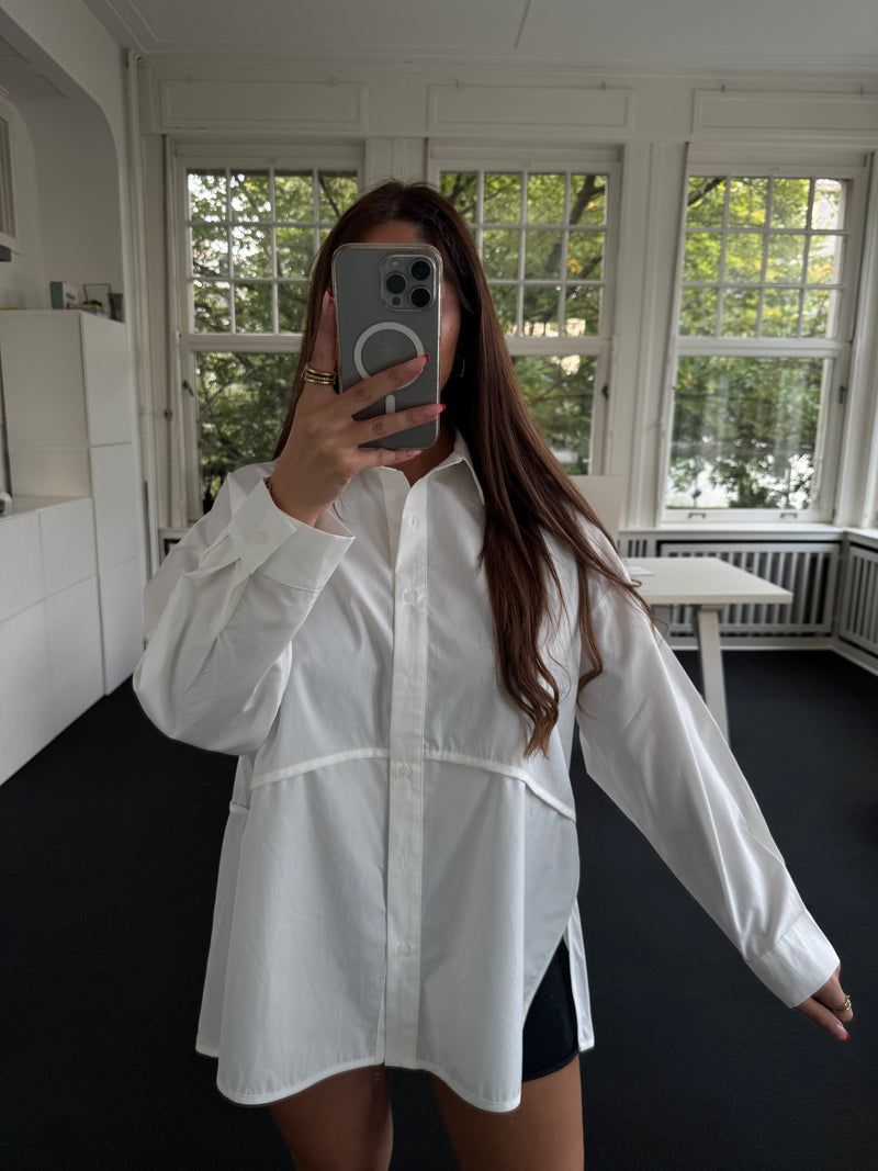 Oversized Hemd mit Seitenschlitz weiß