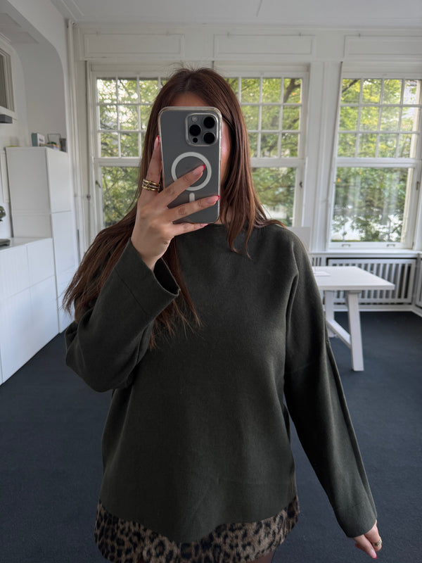 Soft Knit Basic – Feinstrick-Oberteil in Grün (One Size)
