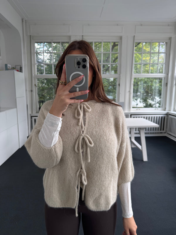 Strick new collection must have beige
