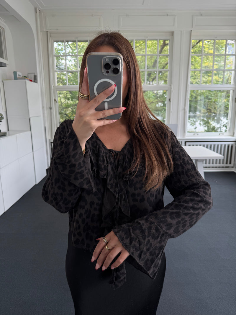 Leichte Leo-Bluse in Braun – Trompetenärmel & Schnürung braun