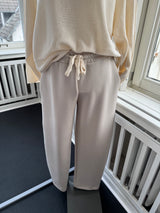 Soft Touch Wide-Leg Hose mit Taschen – Casual Fit beige