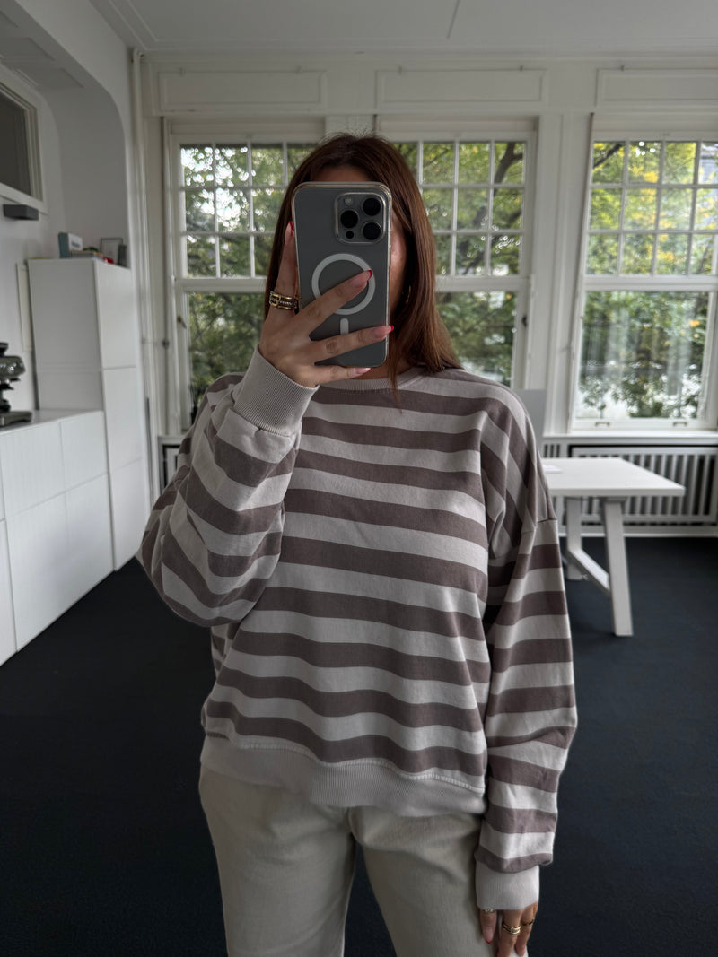 Gestreiftes Must-Have Sweatshirt taupe