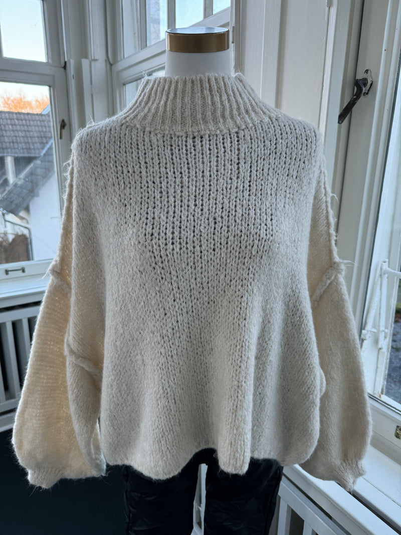 STRICKPULLOVER SHORT MIT STEHKRAGEN beige