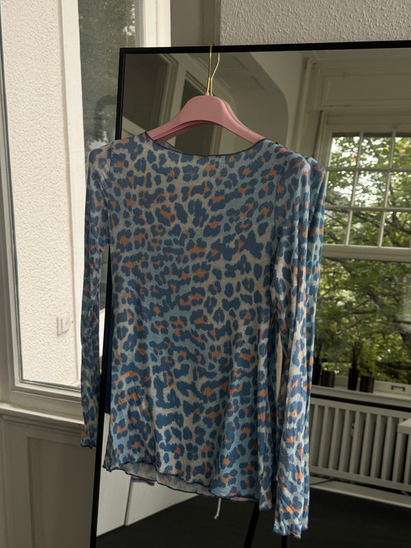 Oberteil leo Cashmere sehr dünner Stoff babyblau