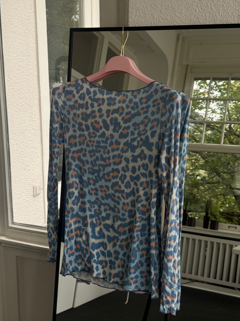 Oberteil leo Cashmere sehr dünner Stoff babyblau