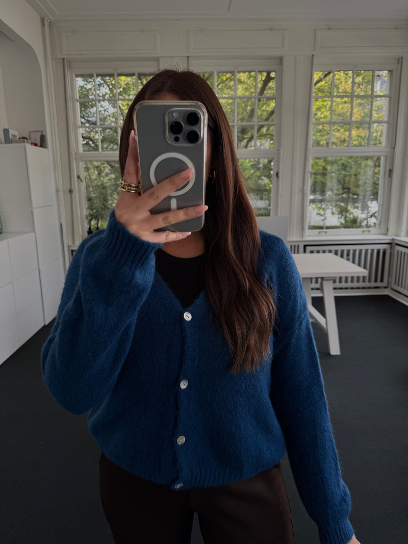 Super Soft Strickjacke mit Knöpfen blau